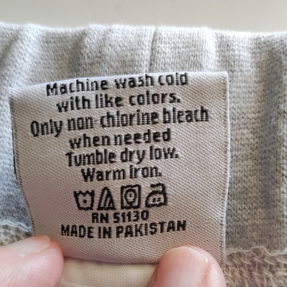 Beverly Rock Gray Top Stitched Women's Capris Size:  4X - Picture 6 of 6